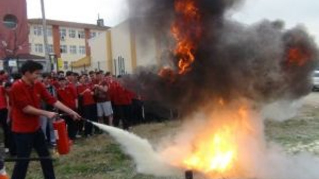 Bursa Osmangazi Soganli Mahallesi Tabakhaneler Bolgesinde Patlama Ve Yangin Son Dakika Haberleri