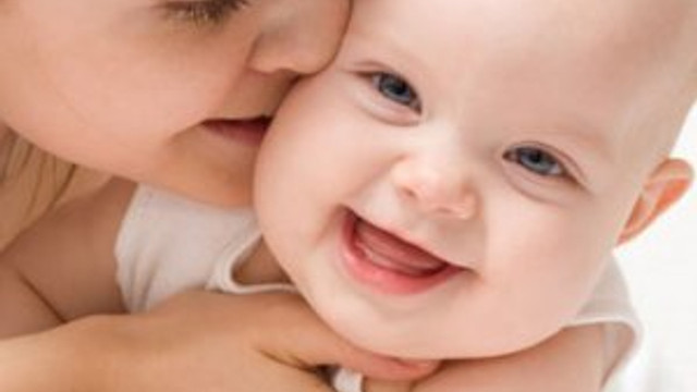 Evde Cocuk Bakan Anneye Yardim Mujdesi Calisma Hayati