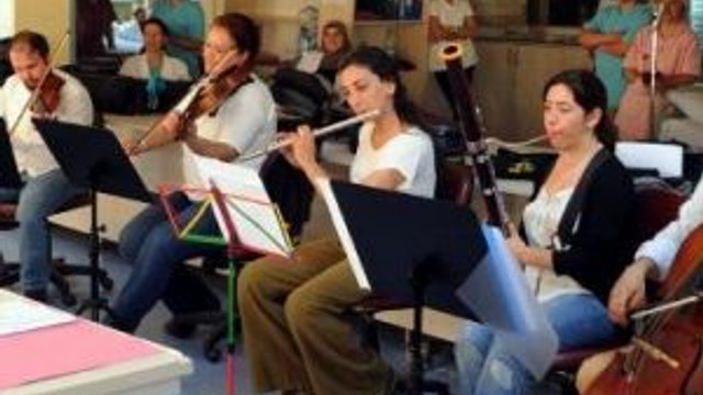 Diyaliz Merkezinde Senfonik Konser