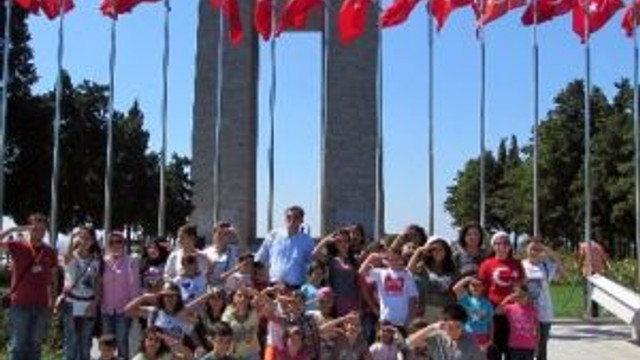 Yetistirme Yurdundaki Cocuklar Canakkale Yi Gezdi Guncel