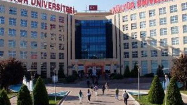 Universiteden Kansere Dikkat Ceken Etkinlik Saglik