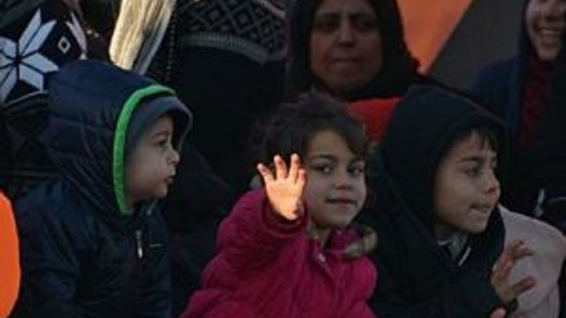 Sahil Guvenlik Dikili De 353 Multeci Yakaladi Guncel