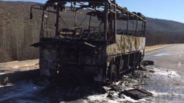 Nusaybin Diyarbakir Arasinda Yolcu Tasiyan Otobus Yandi Guncel