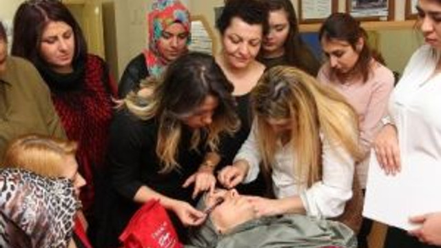 Kuaforluk Kursiyerlerine Profesyonel Egitim Guncel