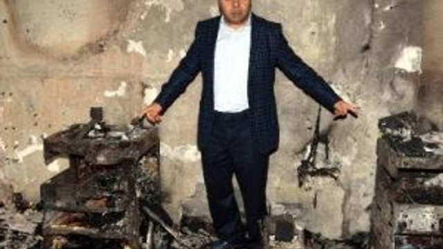 Pkk'lılar Van'da Okul Yaktı