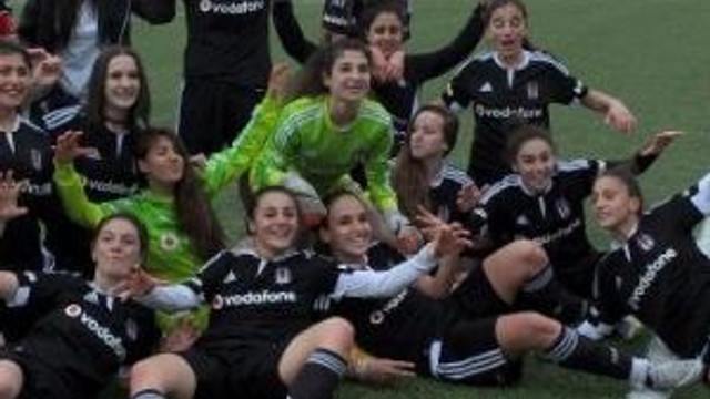 Beşiktaş-ağrı Birlikspor: 3-2 (Beşiktaş Bayanlar Futbolda Şampiyon)