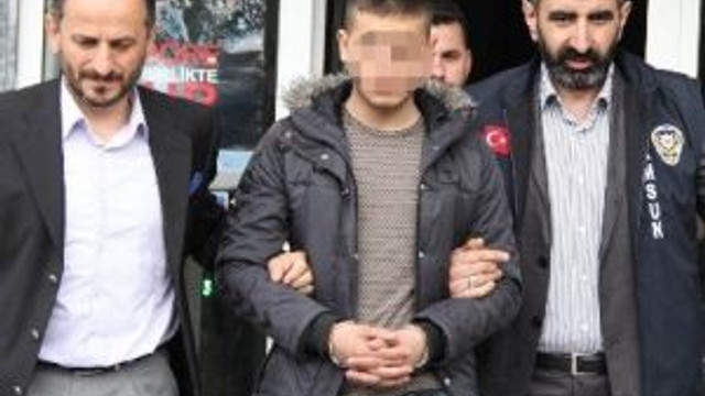 Polisten Kaçan Araçta Tabanca Ve Tüfek Ele Geçirildi