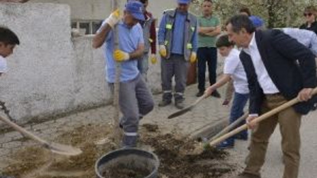 Tepebaşı Belediyesi Yeşil Ve Spor Alanlarını Oluşturmaya Devam Ediyor