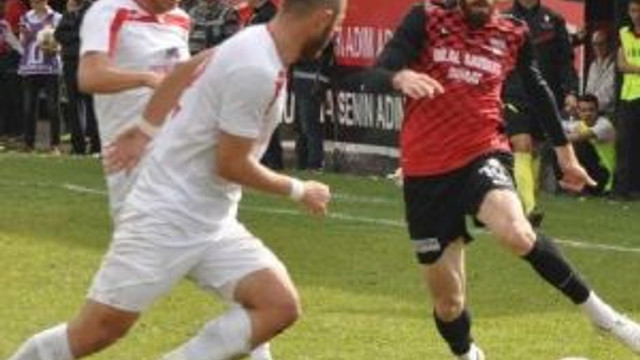 Gölcükspor-24 Erzincanspor: 0-0