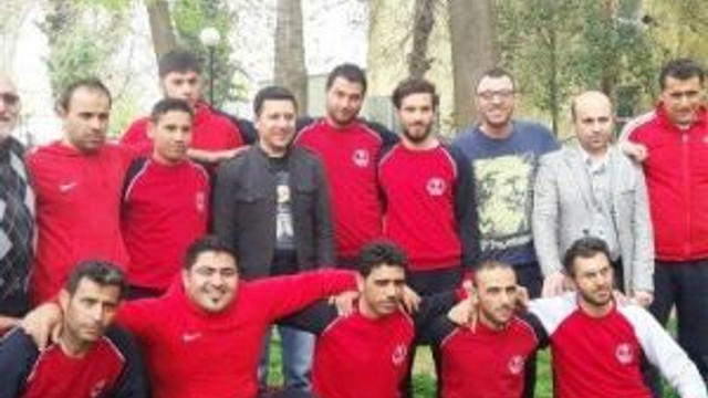 250 Suriyeli Sporcuya Yardım Paketi