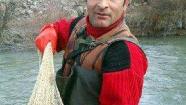 5 Yaşındaki Çocuğun Oynadığı Tabanca Ateş Aldı; Baba Öldü