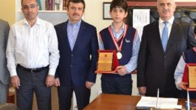 Zonguldak Aihl Ortaokulu Ödül Serisine Yenilerini Ekledi