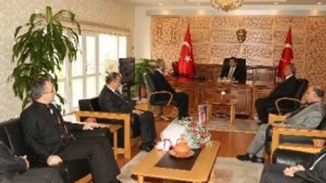 Vali Düzgün: “Dini Doğru Anlamalıyız”