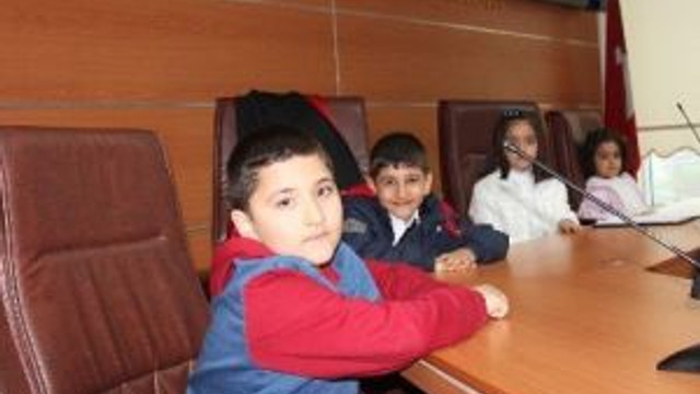 Miniklerden Adliyeye Ziyaret