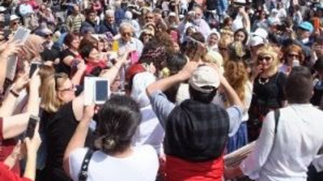 Burhaniyeliler Ot Festivaline Katıldı