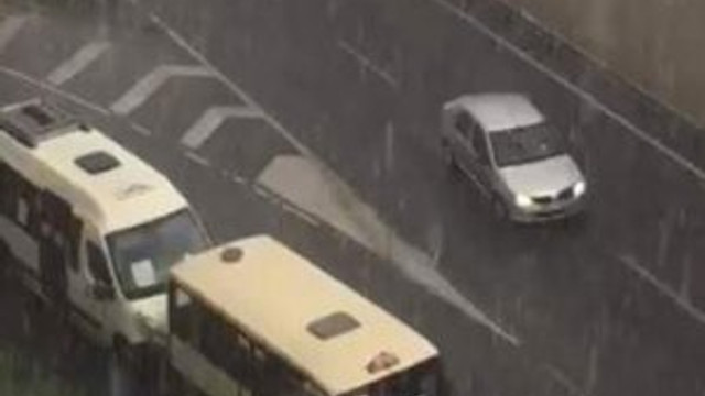 İstanbullu'ya dolu sürprizi