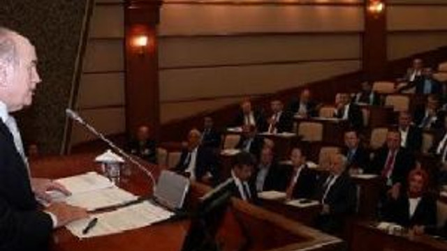 Topbaş: Siyasi Mülahazalarla Hizmet Etme Lüksümüz Yok