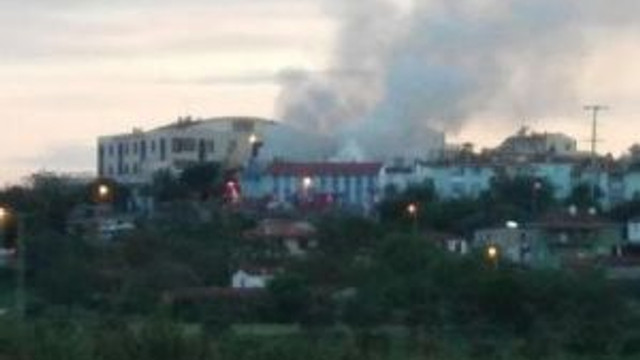 Urla Cezaevi Yangın (3)