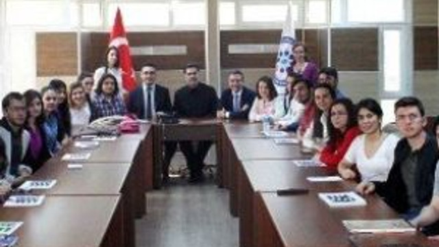 İnsan Kaynakları Programı İle Öğrenciler Sektöre Hazırlanıyor