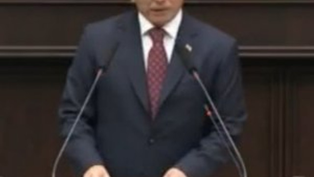 DAVUTOĞLU AÇIKLADI: SON İMZAYI BEN ATTIM