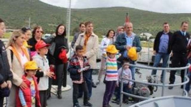 Emniyet Mensupları Savaş Gemilerini Gezdi