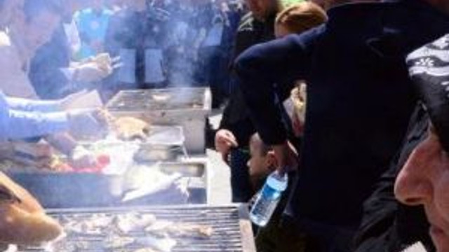 Denizi Olmayan Erzurum'da Balık Ekmek Şenliği