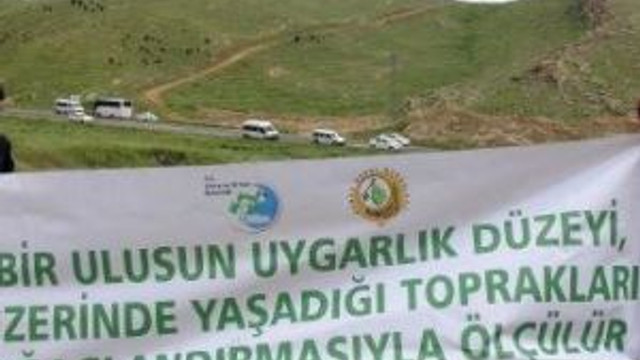 Mardinli Gençler Şehitleri Fidan Dikerek Andı