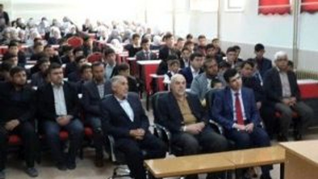 İlahiyatçı Yazar Ali Ramazan Dinç İmam Hatipli Öğrencilerle Buluştu