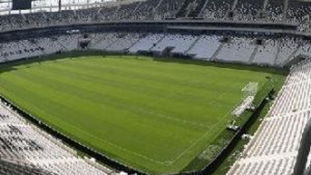 İzmir'de Vodafone Arena Kıskançlığı