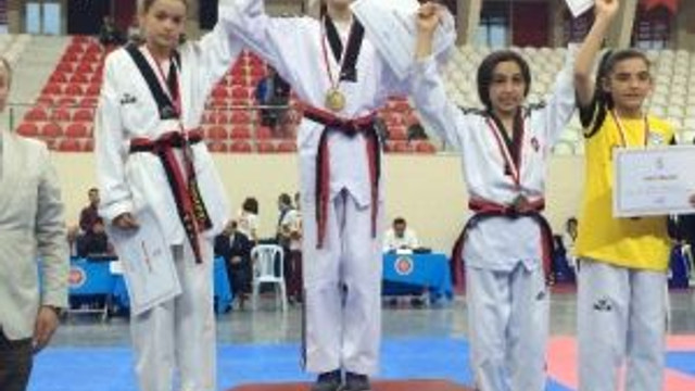 Çanakkaleli Taekwondocular Madalya İle Döndüler