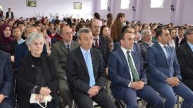 Torunu Kargı’da Mehmet Akif Ersoy’u Anlattı