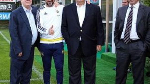 Aziz Yıldırım, Derbi Öncesi İdmanı İzledi
