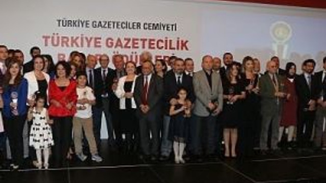 Türkiye Gazetecilik Başarı Ödülleri Sahiplerini Buldu