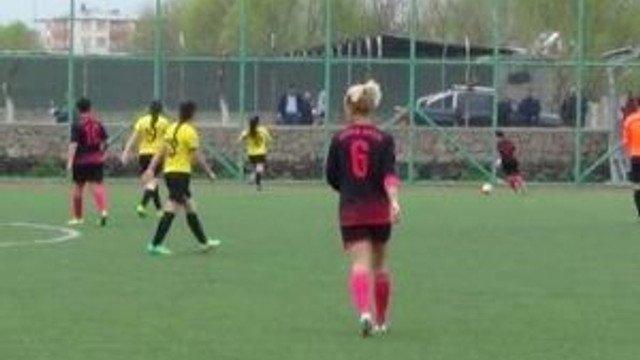 Iğdırlı Kadın Futbolcular Rekora Koşuyor