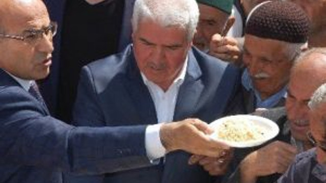 Adıyaman’da 5 Bin Kişiye Pilav Dağıtıldı