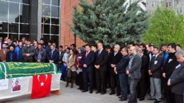 Neü Rektörü Şeker’den Vefat Eden Tıp Öğrencileri İçin Taziye Mesajı