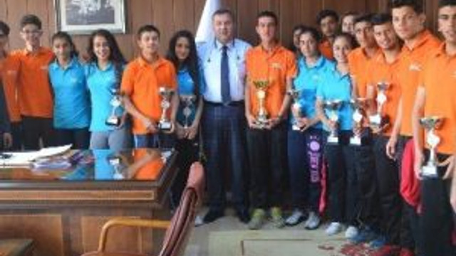 Başarılı Sporcular Mutluluklarını Paylaştı