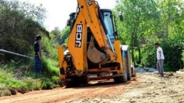 Lapseki’de İki Alatlı Şehitliğine Parke Yol