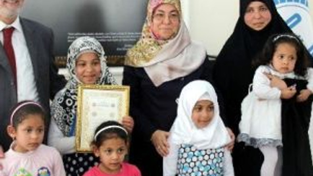 10 Yaşındaki Sarah Hafız Oldu