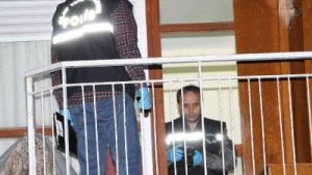 Aşçının Evine Atılan El Yapımı Patlayıcı, Korkuttu