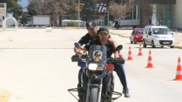 Motosikletli Polis Timlerine İleri Sürüş Eğitimi
