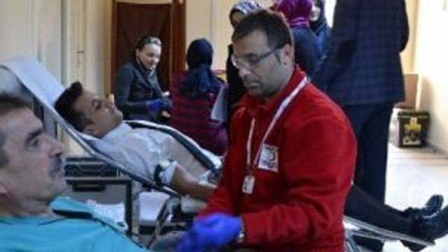 Yozgat Kamu Hastaneleri Birliği Genel Sekreterliğinden Kızılay’a Kan Bağışı