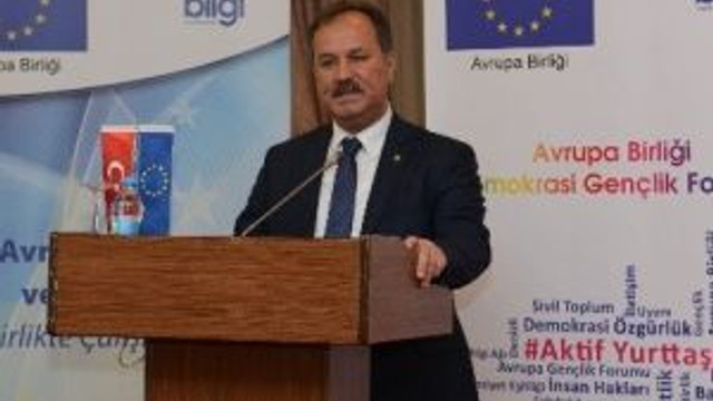 Öğrenciler, Ab Gençlik Forumu’nda Demokrasiyi Konuştu