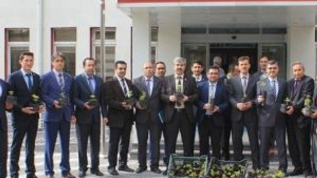 Gilaburu Üretimi Başka Bölgelerde De Yaygınlaştırılacak