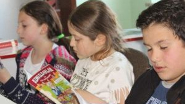 Öğrencilere ’Kitap Okuma Alışkanlığı’ Aşılanıyor