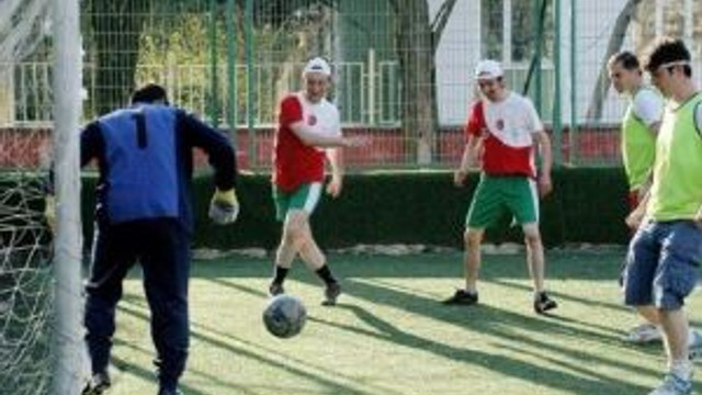 Kurumlararası Futbol Turnuvasının Startını Engelli Gençler Verdi