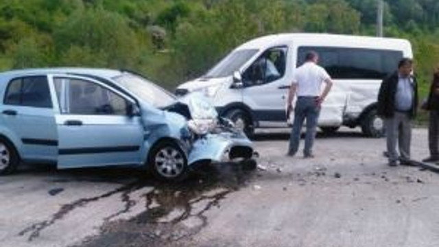 Bartın’da Trafik Kazası: 2 Yaralı