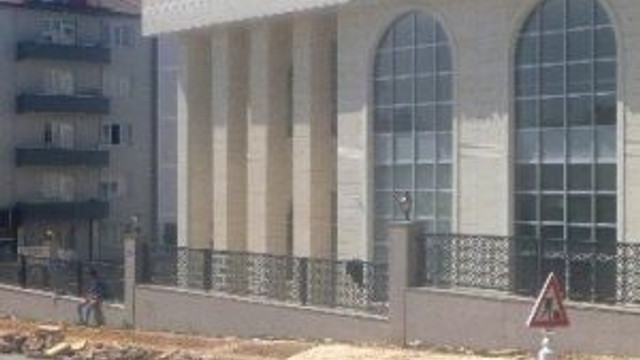 Belediyeden Parke Taşı Döşemesi Çalışması