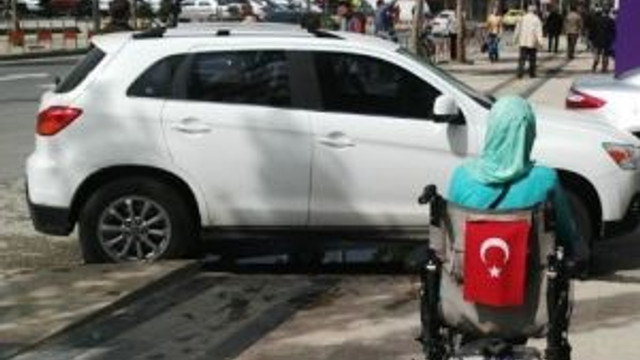 Engelliler Gelişigüzel Parklardan Şikayetçi