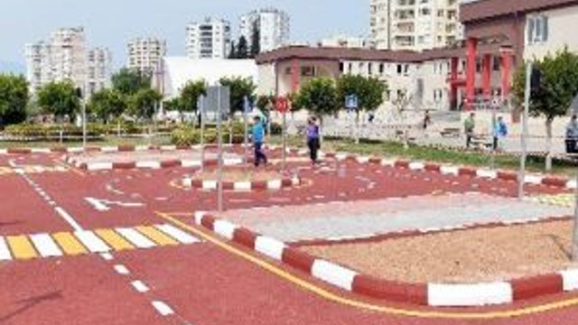 Otistik Çocuklara Trafik Parkı